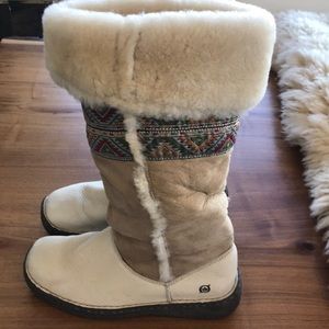 Born Shearling Fur Suede Leather Boots